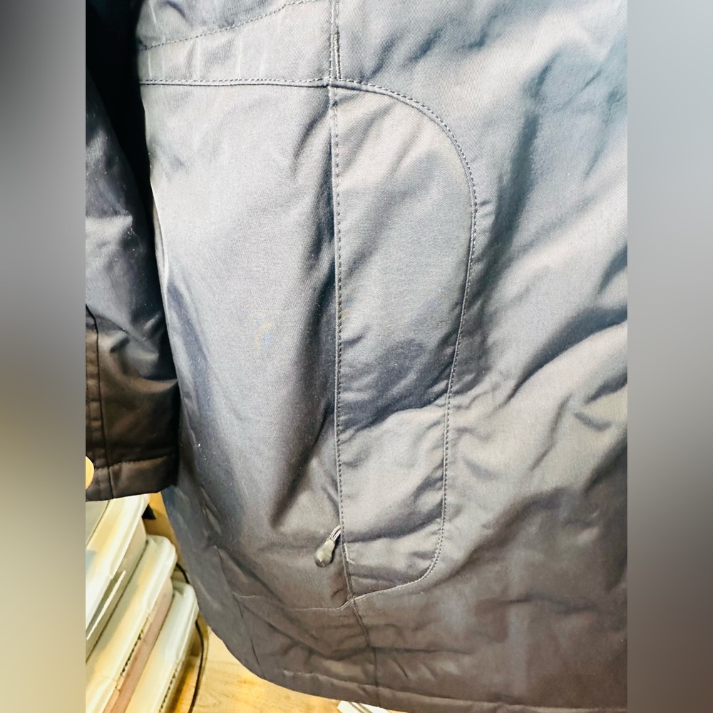 L.L. Bean Misses Winter Warmer Coat Black Size Large - Picture 8 of 15